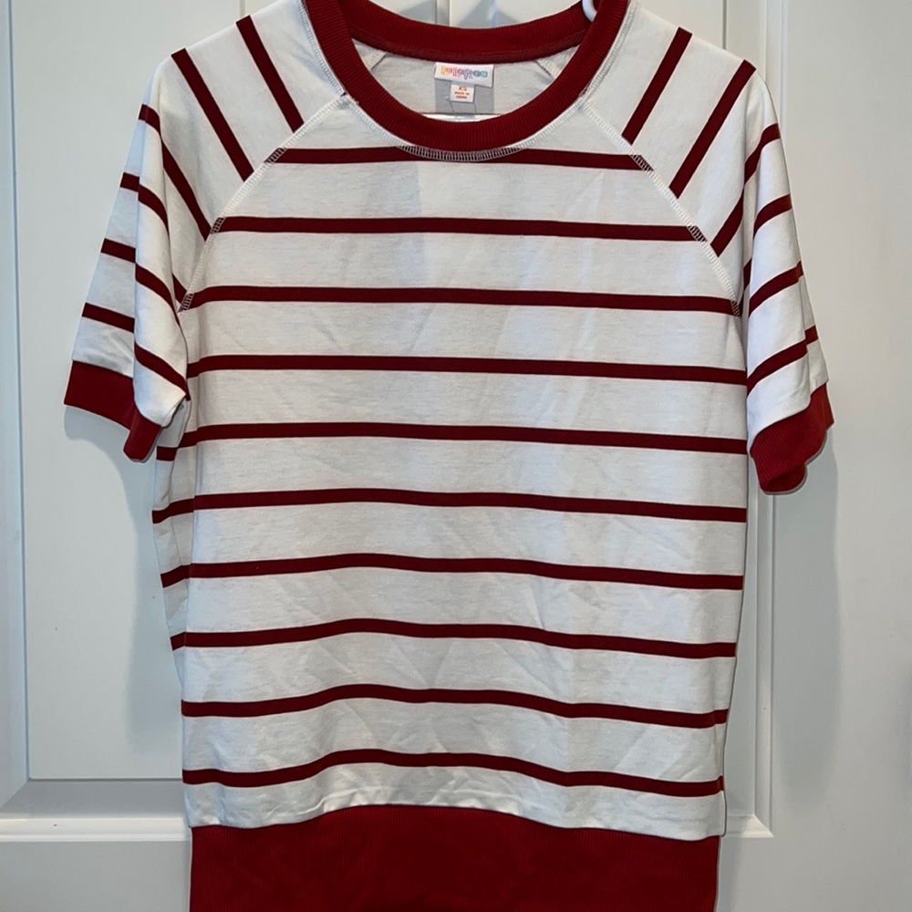 Womens XS Lularoe Jane shirt